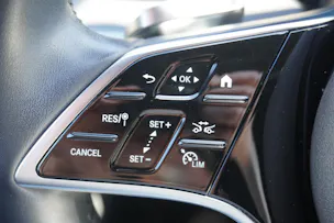 Mercedes-Benz E 200 4Matic Avantgarde 9G-Tronic AMG LINE!!!