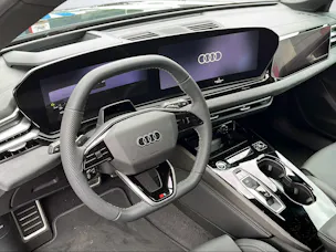 Audi A5 Avant 2.0 e-hybrid 220 Attraction quattro S-Tronic