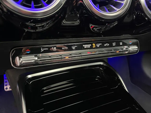 Mercedes-Benz A 35 AMG 4Matic Edition 1