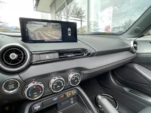 Mazda MX-5 RF Skyactiv-G 132 Exclusive-line