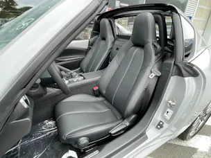 Mazda MX-5 RF Skyactiv-G 132 Exclusive-line