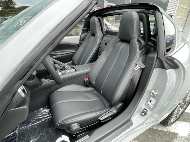 Mazda MX-5 RF Skyactiv-G 132 Exclusive-line