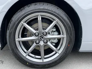 Mazda MX-5 RF Skyactiv-G 132 Exclusive-line