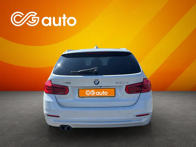 BMW 320d xDrive Touring Steptronic
