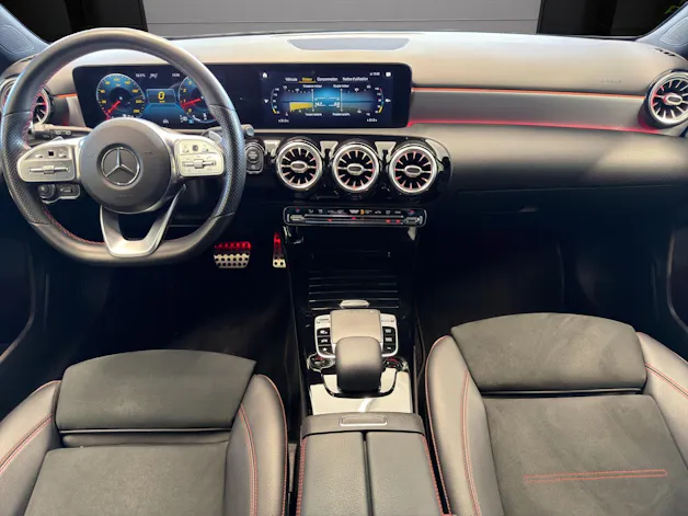 Mercedes-Benz A 220 AMG Line