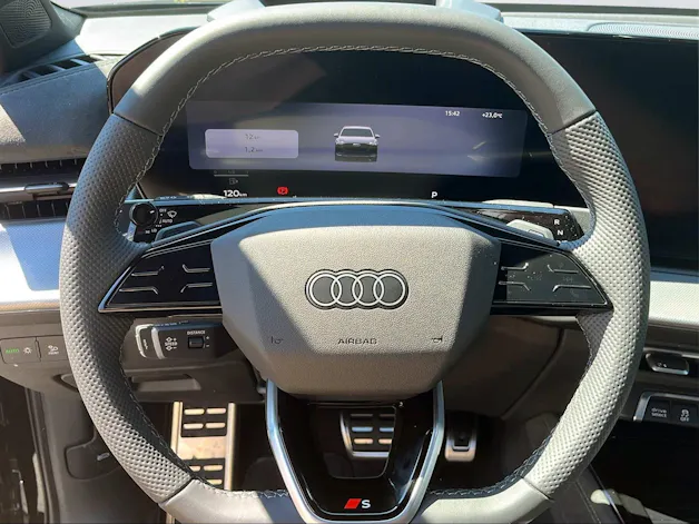 AUDI Q3 SUV TFSI quattro 195 kW