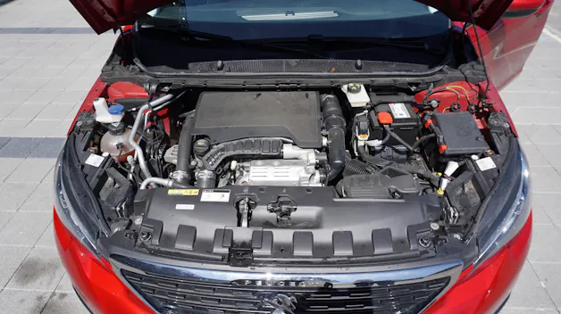 Peugeot 308 1.2 Pure Tech Allure EAT8