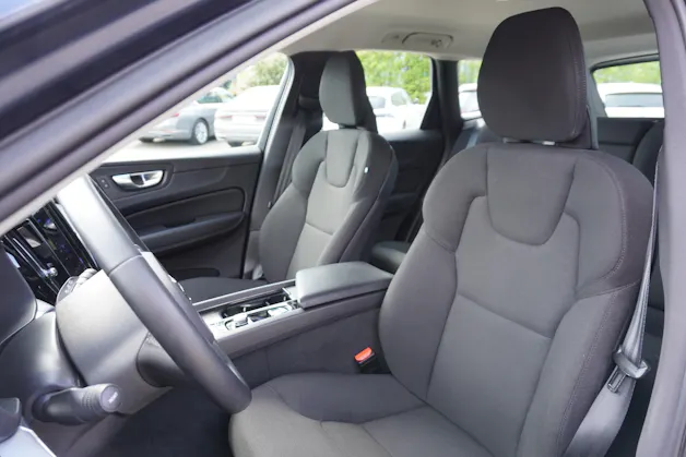 Volvo XC60 B4 Diesel Mild Hybrid AWD Momentum Geartronic