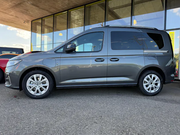 Ford Tourneo Connect 1.5 PHEV Titanium Automat