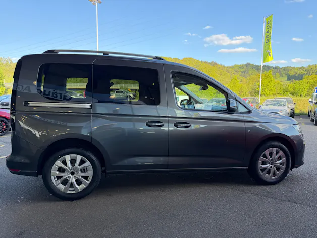 Ford Tourneo Connect 1.5 PHEV Titanium Automat