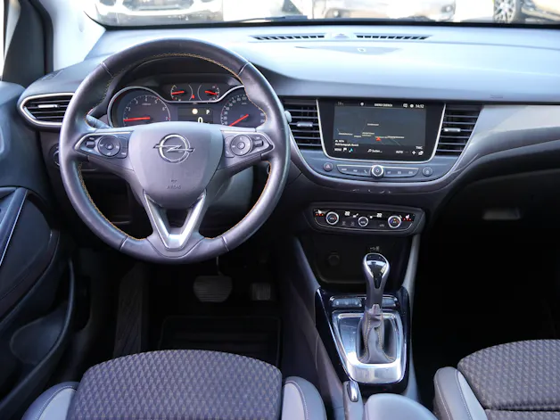 Opel Crossland X 1.2i TP Excellence Automatik