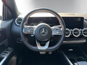Mercedes-Benz GLA 200 4M AMG Line 8G-D