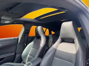 Mercedes-Benz CLA Shooting Brake 220 CDI 4Matic 7G-DCT