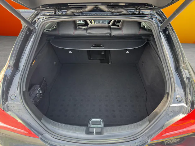 Mercedes-Benz CLA Shooting Brake 220 CDI 4Matic 7G-DCT