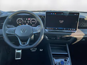 VW Tiguan R-Line Plus