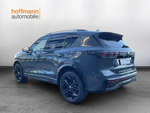 VW Tiguan R-Line Plus