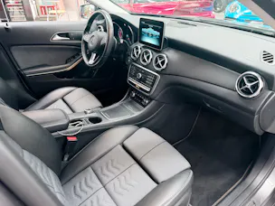 Mercedes-Benz GLA 220 4Matic 7G-DCT