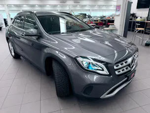 Mercedes-Benz GLA 220 4Matic 7G-DCT