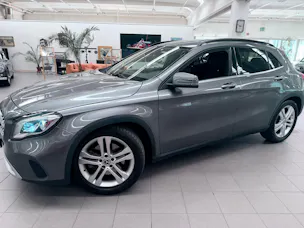 Mercedes-Benz GLA 220 4Matic 7G-DCT
