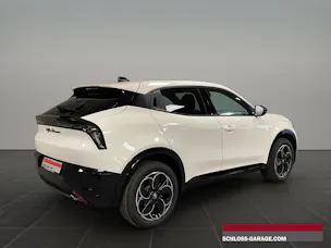 Alfa Romeo Junior 1.2 Ibrida Q4 Pack Tech