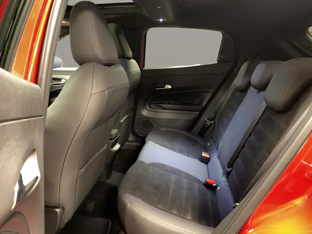Alfa Romeo Junior 1.2 Intensa Q4 Sky