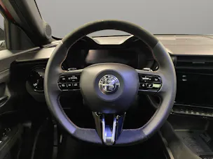 Alfa Romeo Junior 1.2 Intensa Q4 Sky