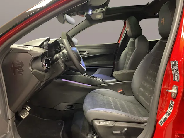 Alfa Romeo Junior 1.2 Intensa Q4 Sky