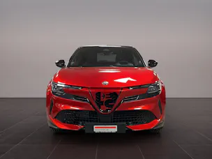 Alfa Romeo Junior 1.2 Intensa Q4 Sky
