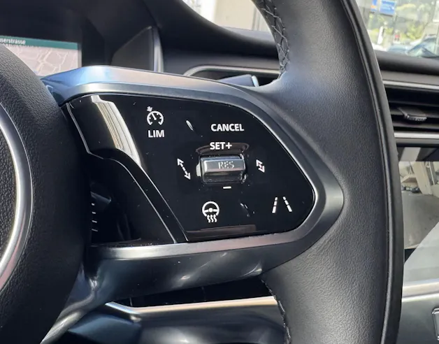 Jaguar I-Pace EV400 90kW/h R-Dynamic SE