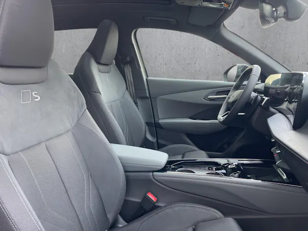 Audi Q3 SUV e-hybrid 200 kW S tronig