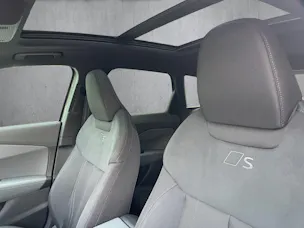 Audi Q3 SUV e-hybrid 200 kW S tronig