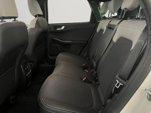 Ford Kuga 2.5 FHEV Sound Edition 4WD