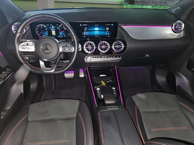 Mercedes-Benz GLA 250 4Matic AMG Line 8G-DCT