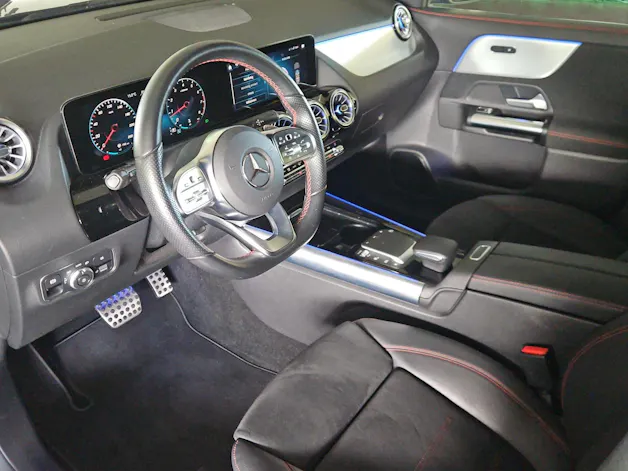 MERCEDES-BENZ GLA 250 4Matic AMG Line 8G-DCT