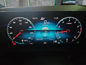 Mercedes-Benz GLA 250 4Matic AMG Line 8G-DCT