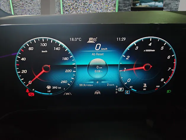 Mercedes-Benz GLA 250 4Matic AMG Line 8G-DCT