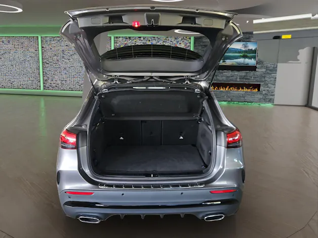 MERCEDES-BENZ GLA 250 4Matic AMG Line 8G-DCT