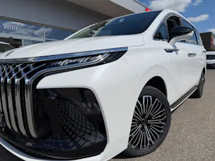 FORTHING 9 1.5T PHEV 7 Sitze Full Option Plugin