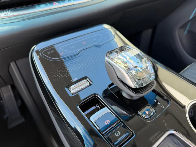 FORTHING 9 1.5T PHEV 7 Sitze Full Option Plugin