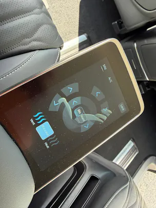 FORTHING 9 1.5T PHEV 7 Sitze Full Option Plugin
