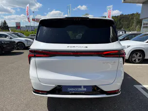 FORTHING 9 1.5T PHEV 7 Sitze Full Option Plugin