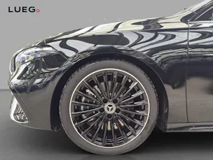 Mercedes-Benz A 250 4M - AMG / DISTRONIC / 360 Grad Kamera / Panorama-Dach
