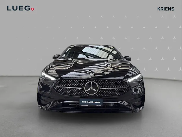 Mercedes-Benz A 250 4M - AMG / DISTRONIC / 360 Grad Kamera / Panorama-Dach