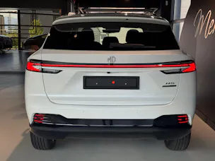 MG HS 1.5 T HEV Luxury