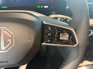 MG HS 1.5 T HEV Luxury