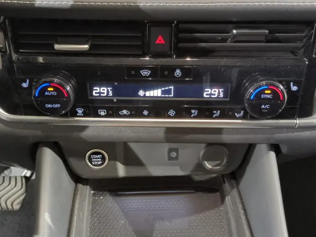 Nissan Qashqai 1.3 DIG-T MHEV N-Connecta Xtronic