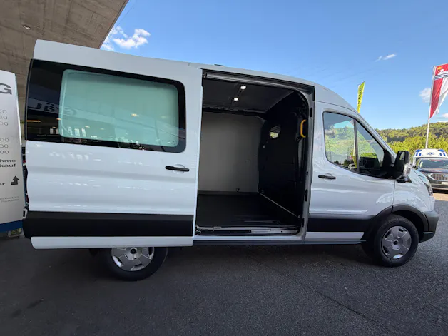 Ford Transit Van 350 L2 Trend 2.0 TDCi 130 FWD A