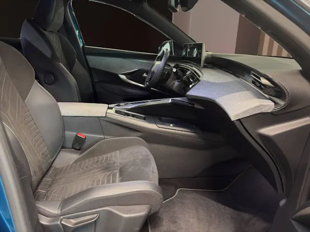 Peugeot 3008 145 e-DCS6 Hybrid GT