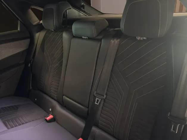 Peugeot 3008 145 e-DCS6 Hybrid GT