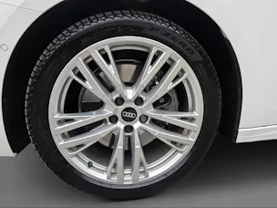 Audi A5 Avant 2.0 TDI Attraction quattro S-Tronic